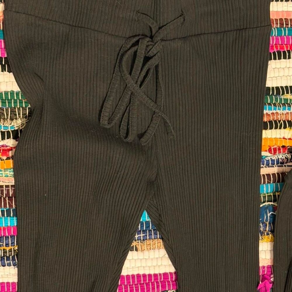 Women's Black Ribbed Knit Set - Picture 4 of 8